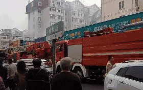 突發(fā)！青島一居民樓發(fā)生爆燃！已造1人死亡，7人受傷！3公里外有震感…