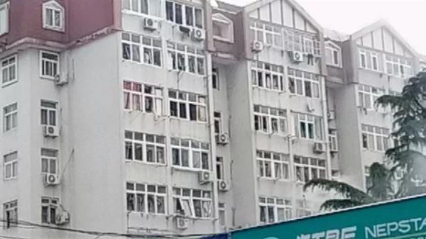 突發(fā)！青島一居民樓發(fā)生爆燃！已造1人死亡，7人受傷！3公里外有震感…