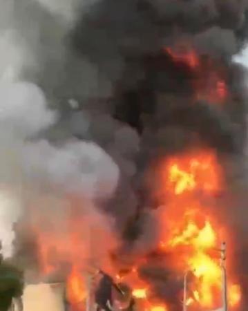 救援現(xiàn)場(chǎng)。